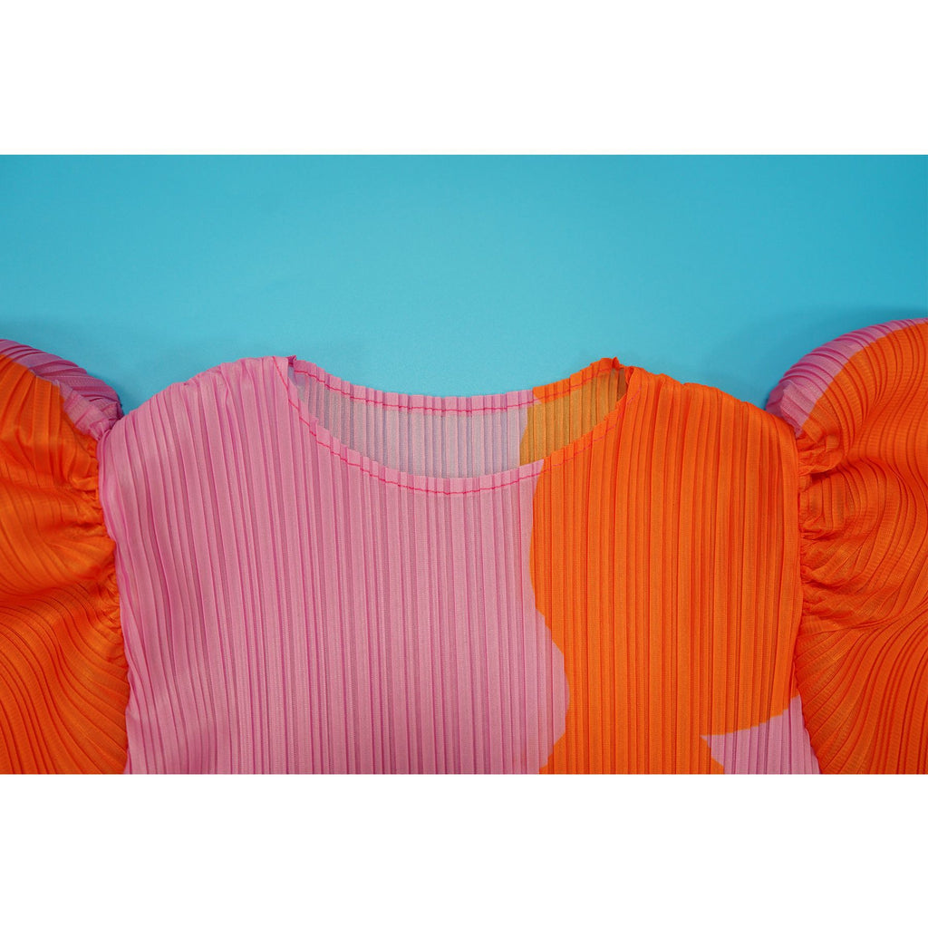 Women Wear Lantern Sleeve Pleated Dress